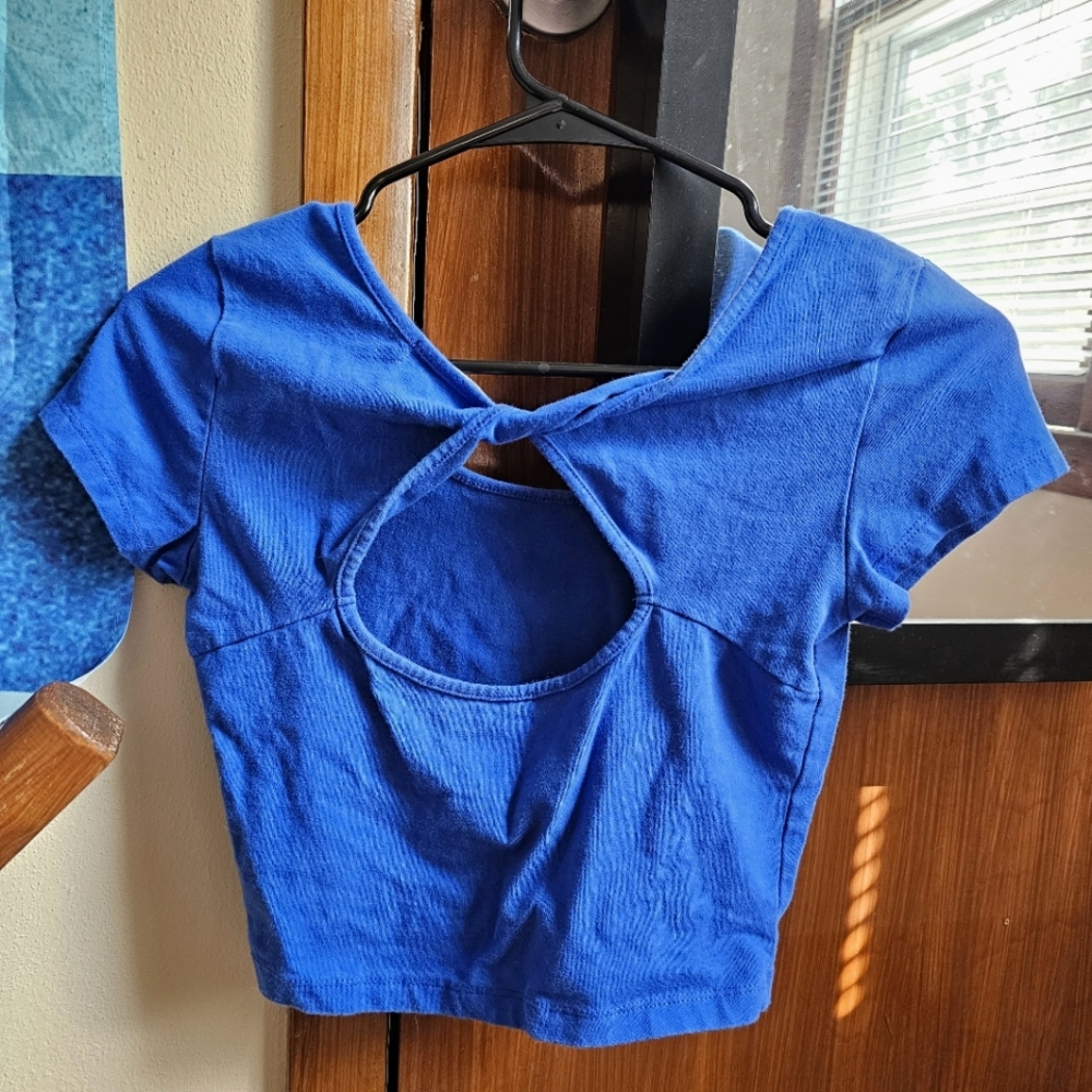 🖤💙 Ambiance Apparel Set of 2 Tee Shirt Crop Tops - Size L - Picture 4 of 12